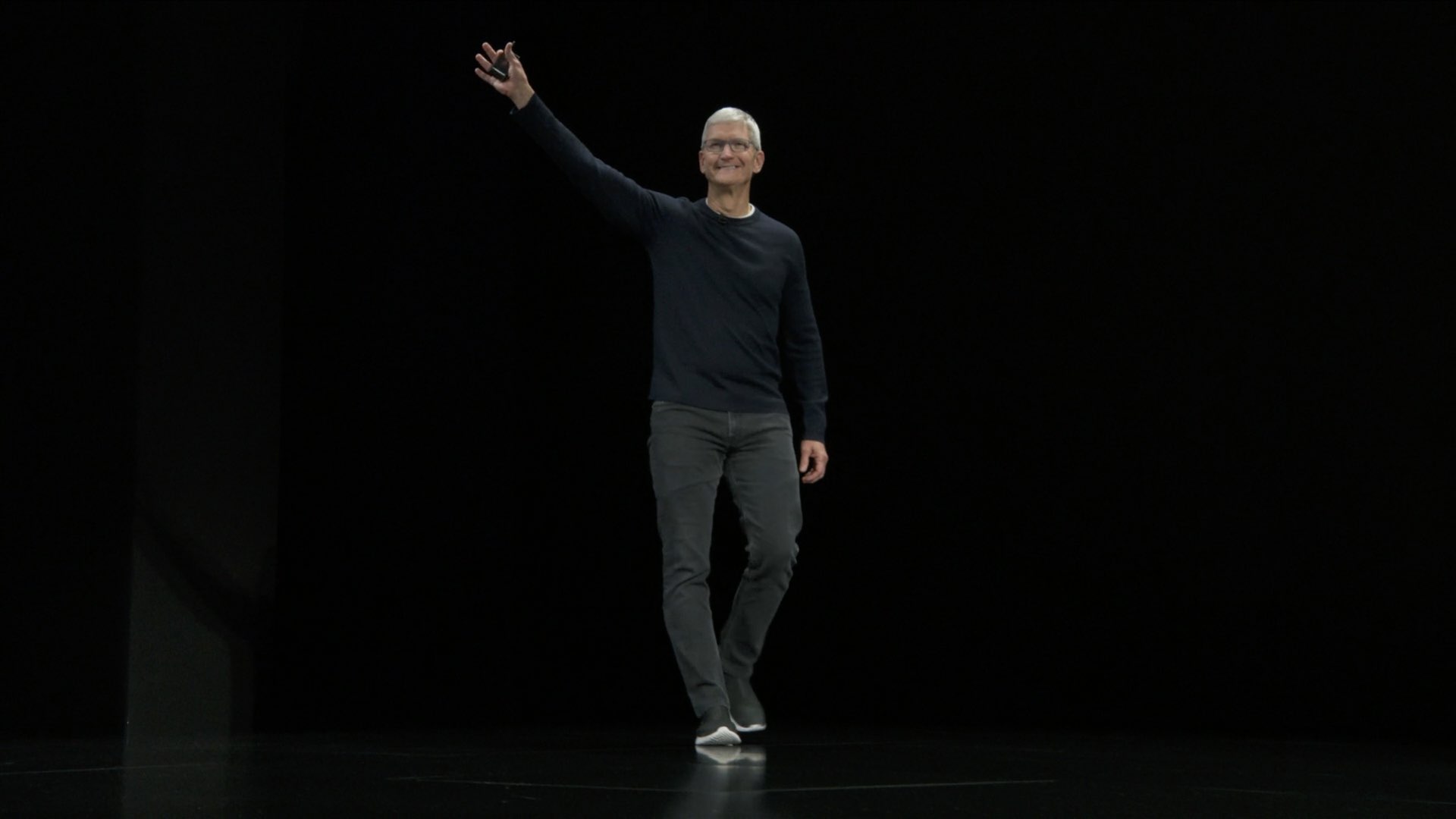 تیم کوک می‌خواهد قبل از استعفا، عینک واقعیت افزوده اپل را راهی بازار کند
