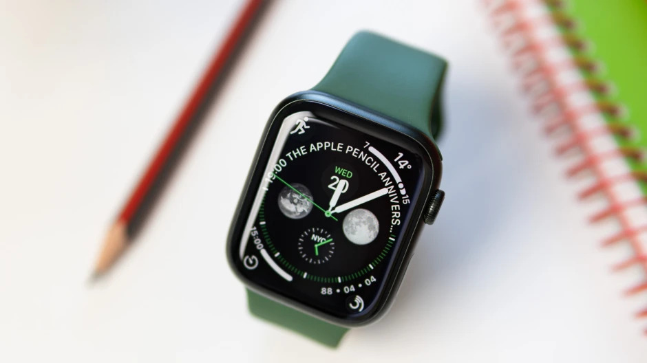 Apple-may-replace-Apple-Watchs-Digital-Crown-with-an-optical-sensor.jpg