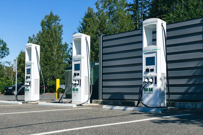 ایستگا‌های شارژ خودروهای الکتریکی به Waze اضافه شدند