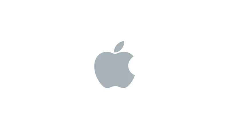 اپل به دلیل رابط گرافیکی سه‌بعدی خود در برنامه سوئیچر و سافاری مورد شکایت قرار گرفت