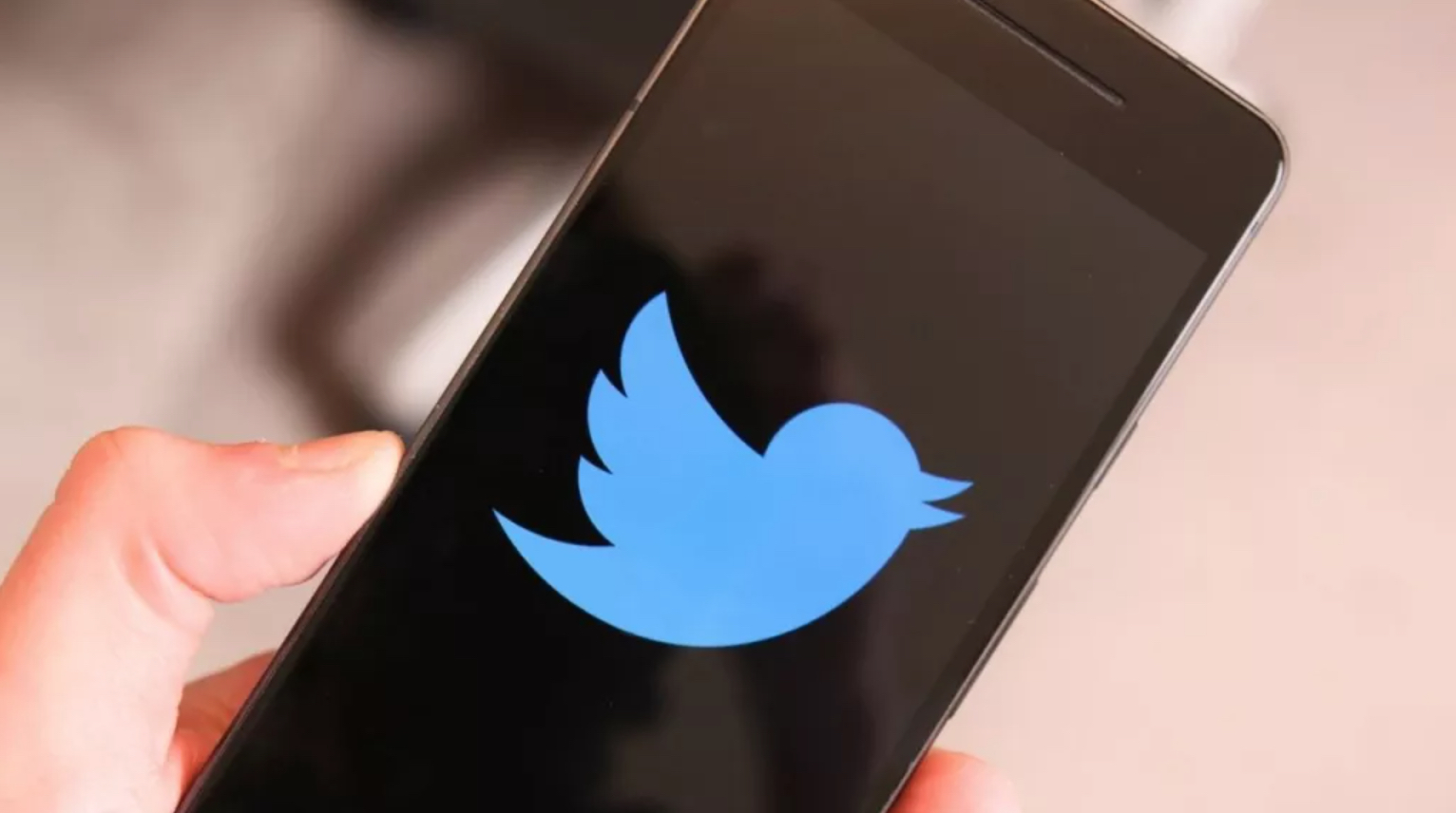 نمای جدید تایم‌لاین توییتر، به‌طور پیش‌فرض دیدن آخرین توییت‌ها را دشوار می‌کند