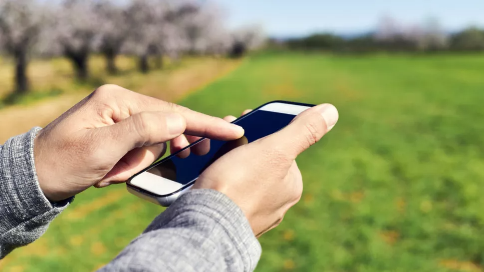 دولت انگلستان می‌خواهد نقاط کور سیگنال تلفن همراه را برای همیشه از بین ببرد