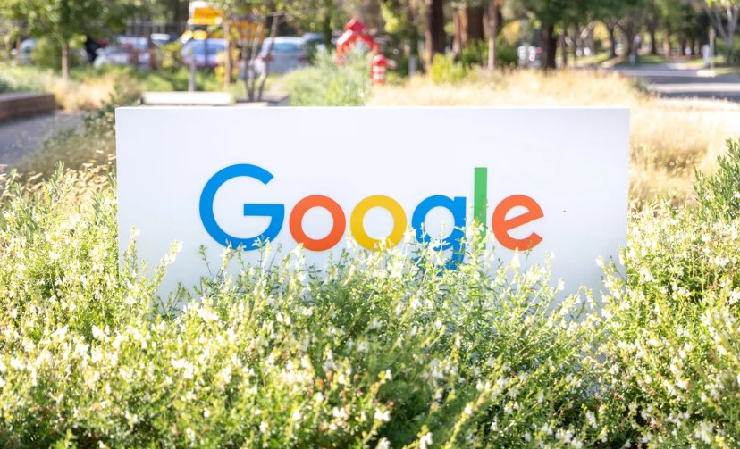 گوگل برنامه‌هایی که به طور مخفیانه داده‌های کاربر را جمع‌آوری می‌کنند را حذف خواهد کرد