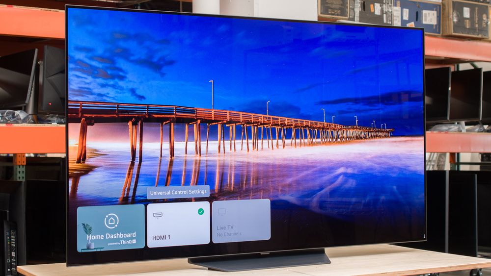 شرکت LG روی نمایشگر جدید 20 اینچی OLED خود کار می‌کند
