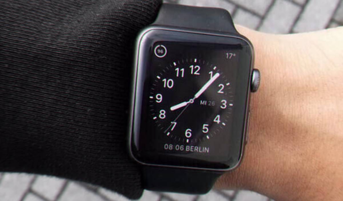 ممکن است Apple Watch Pro ویژگی‌های ماهواره‌ای و Snug آیفون 14 را دریافت کند
